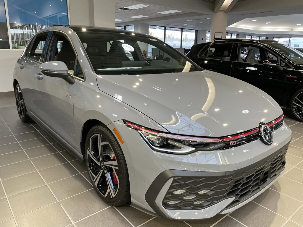 New 2025 Volkswagen Golf GTI 2.0T SE Hatchback