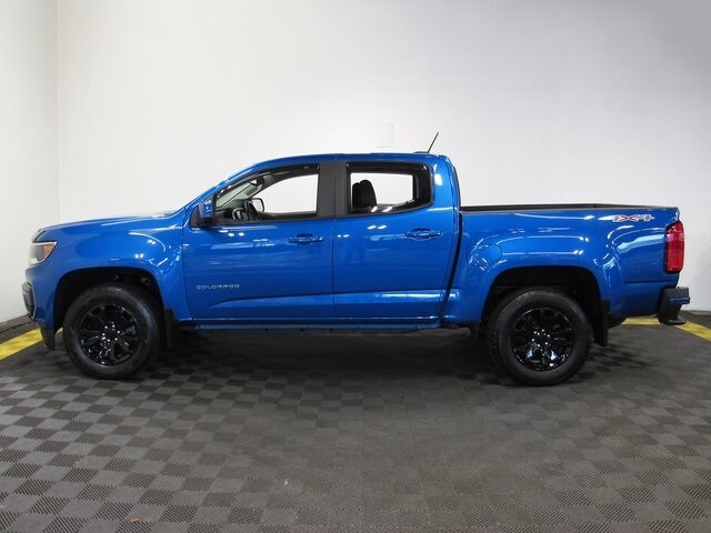 2022 Chevrolet Colorado LT photo 3