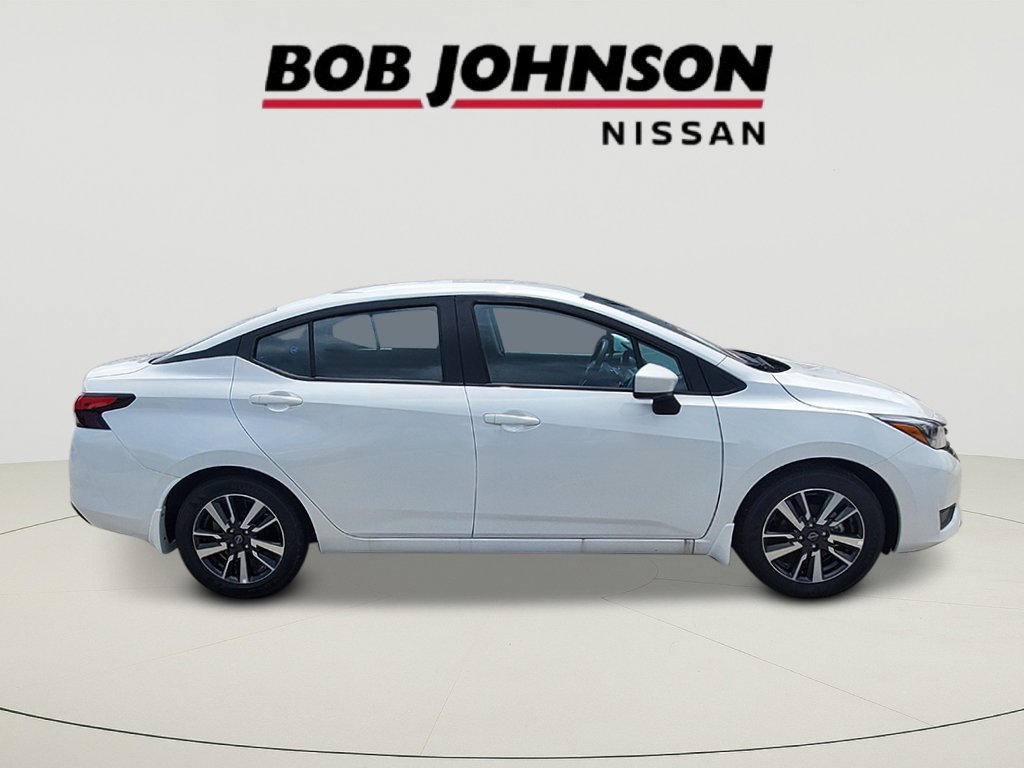 2025 Nissan Versa SV photo 2