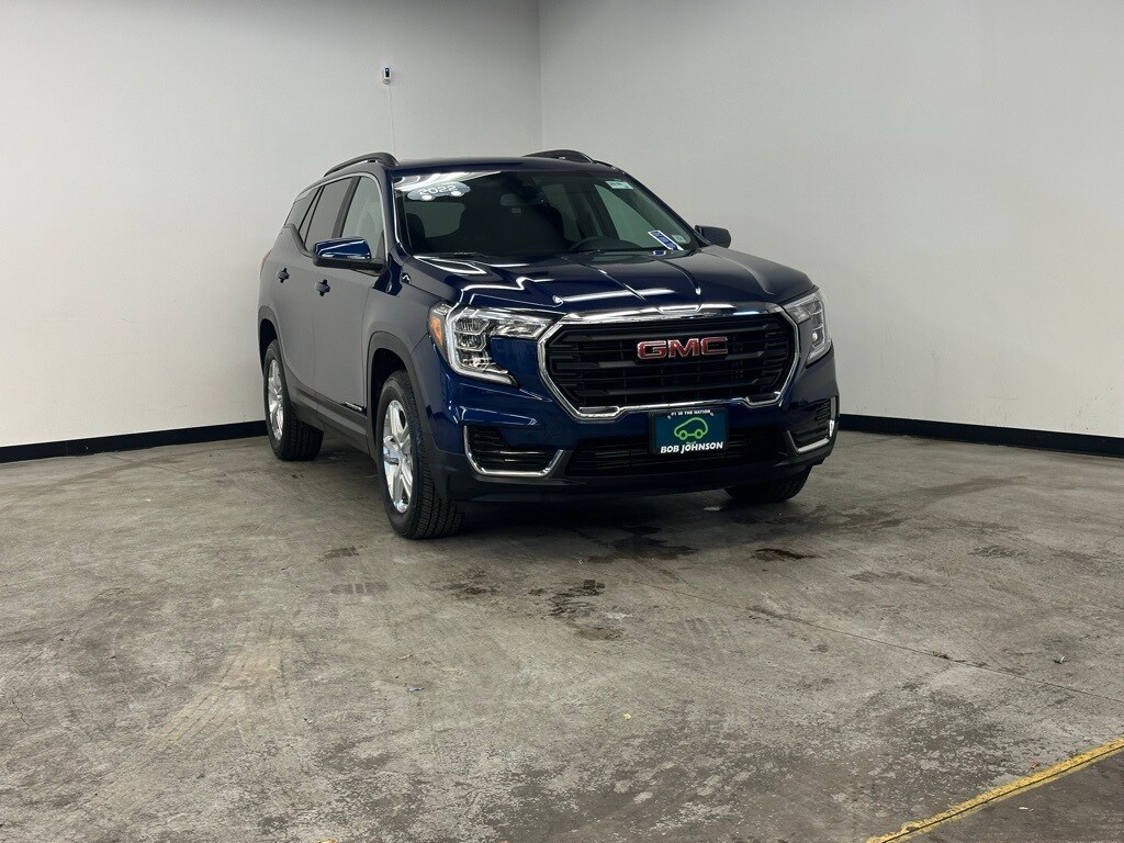 2022 Gmc Terrain SLE photo 3