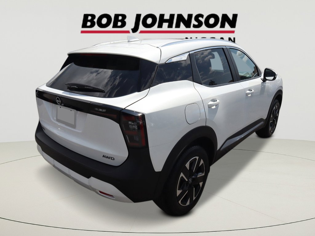 2025 Nissan Kicks SV photo 2
