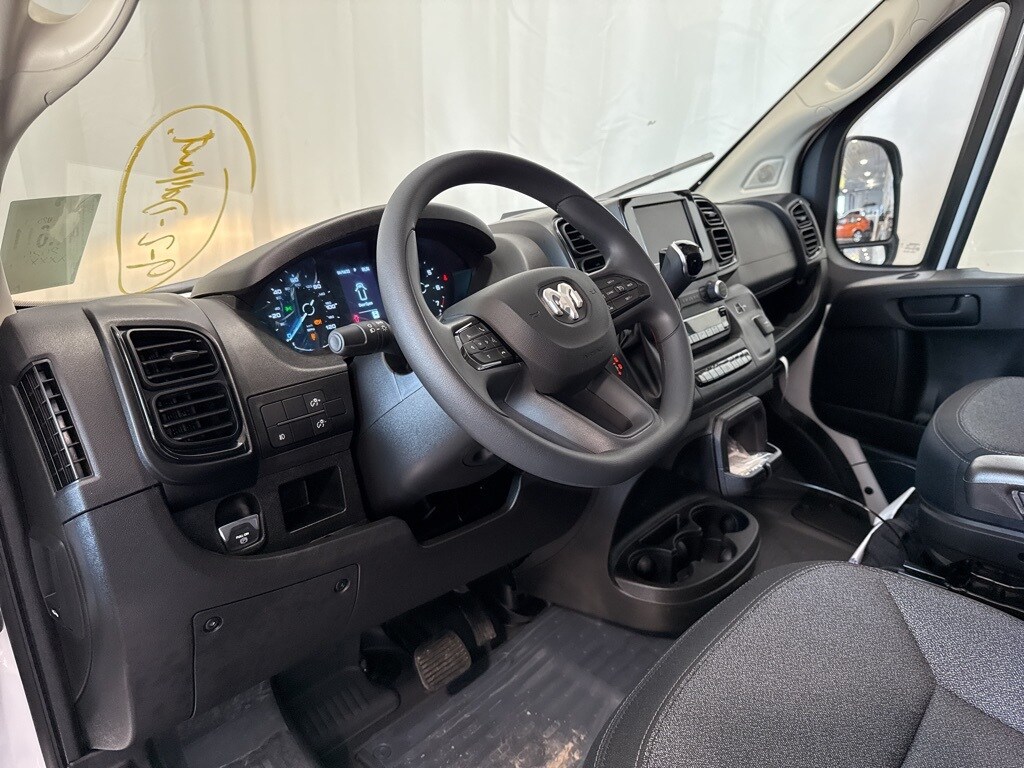 2025 Ram ProMaster 1500 Tradesman Cargo Van photo 2