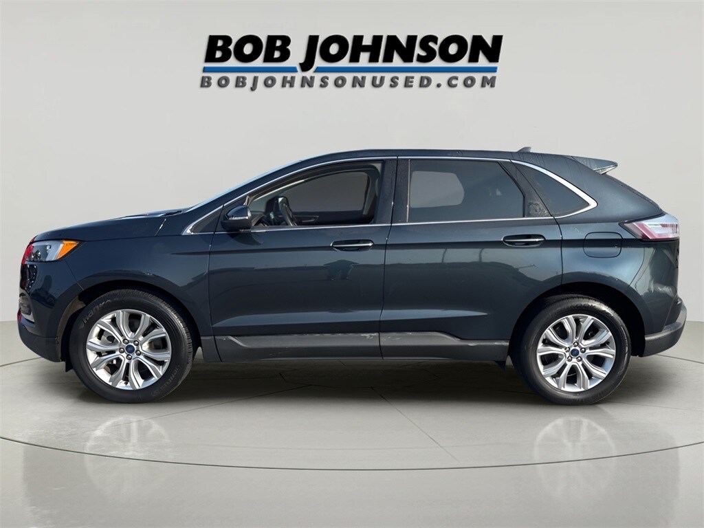 2022 Ford Edge Titanium photo 4