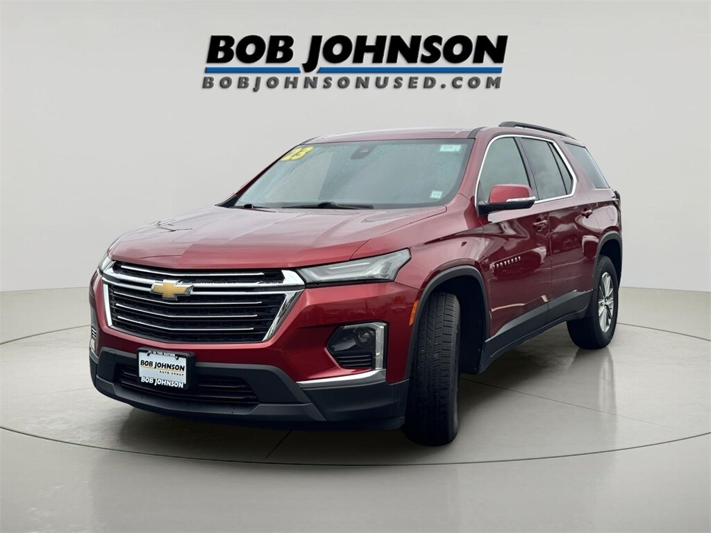 Used 2023 Chevrolet Traverse LT SUV