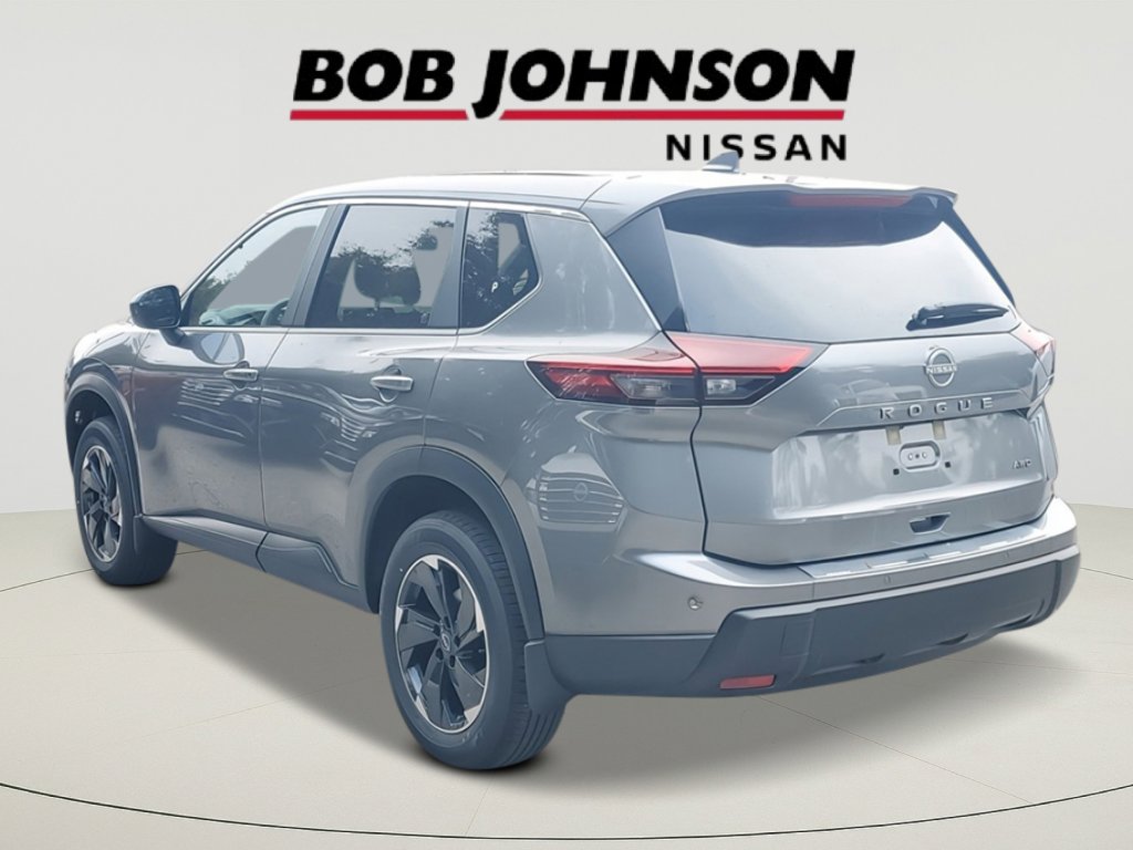 2026 Nissan Rogue SV photo 4
