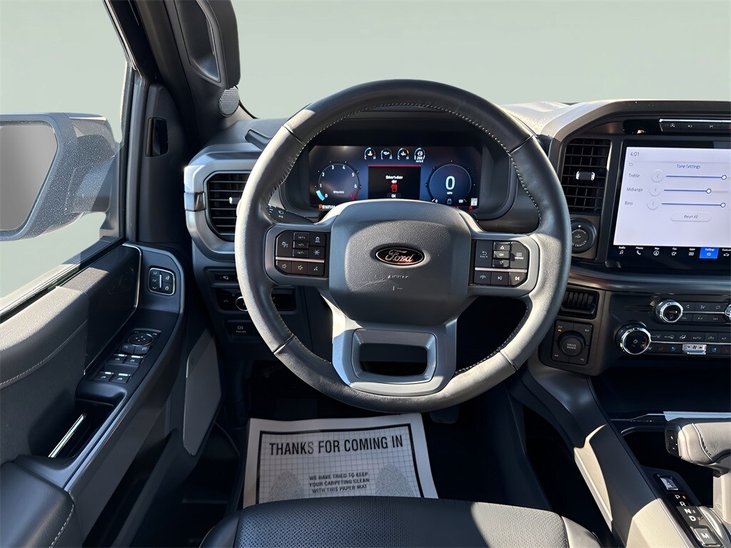 2024 Ford F-150 Lariat photo 2