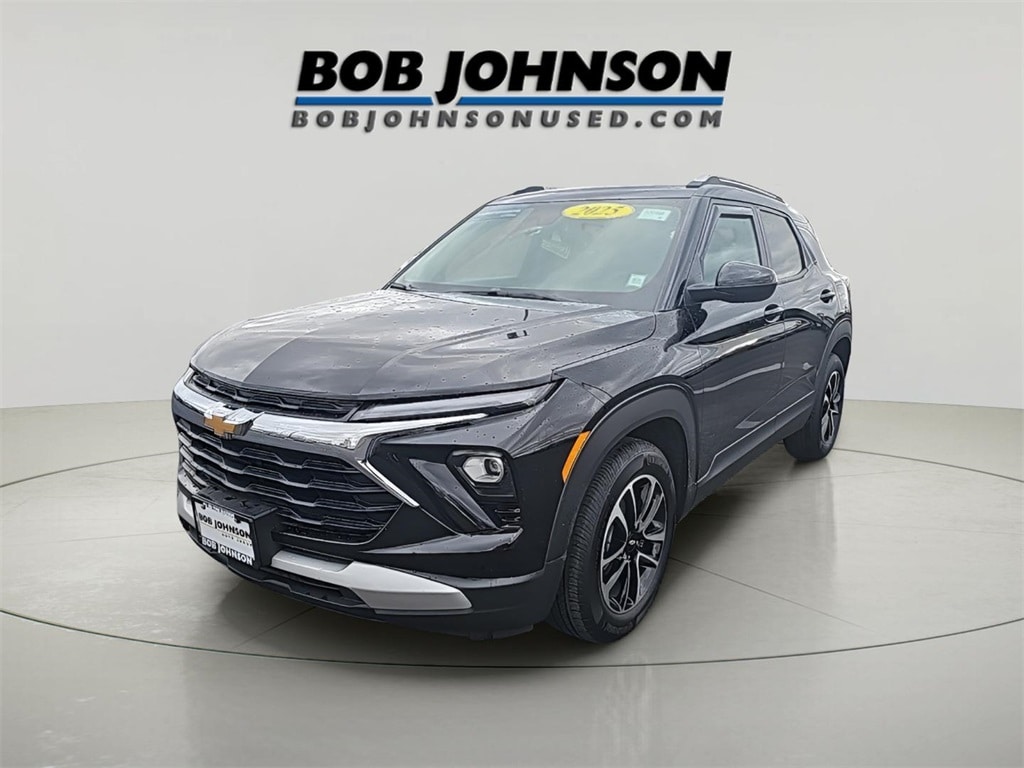 Used 2025 Chevrolet Trailblazer LT SUV