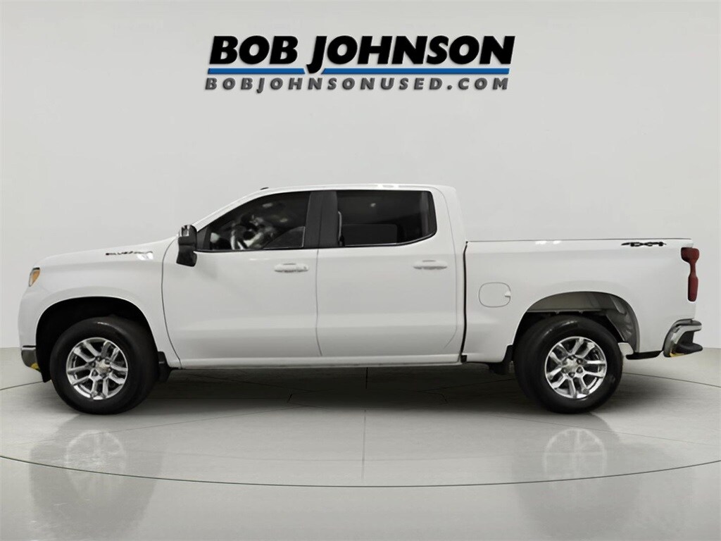 2025 Chevrolet Silverado 1500 LT photo 4