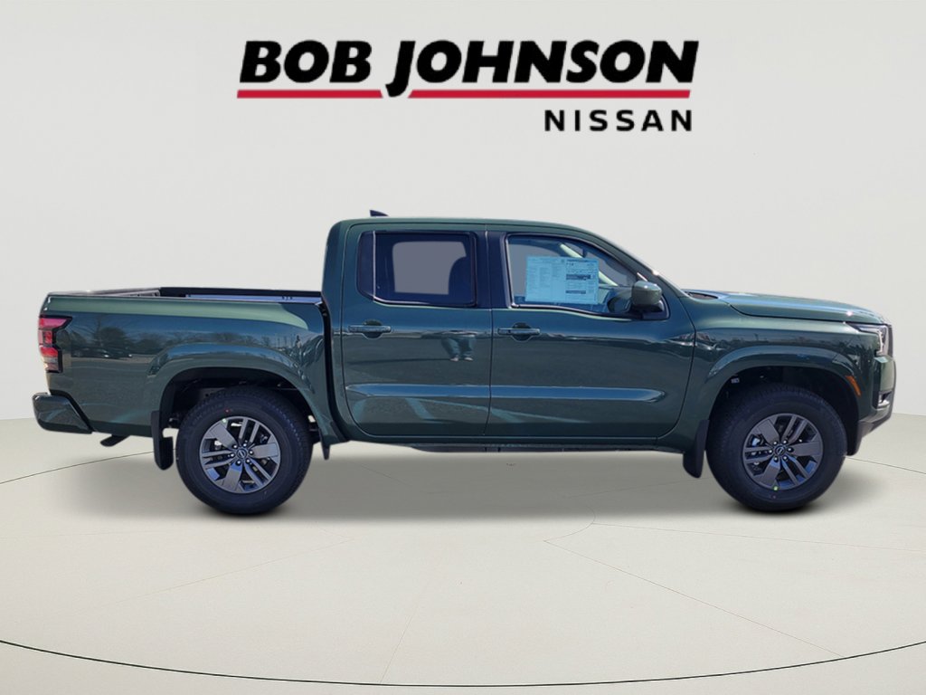 2025 Nissan Frontier SV photo 2