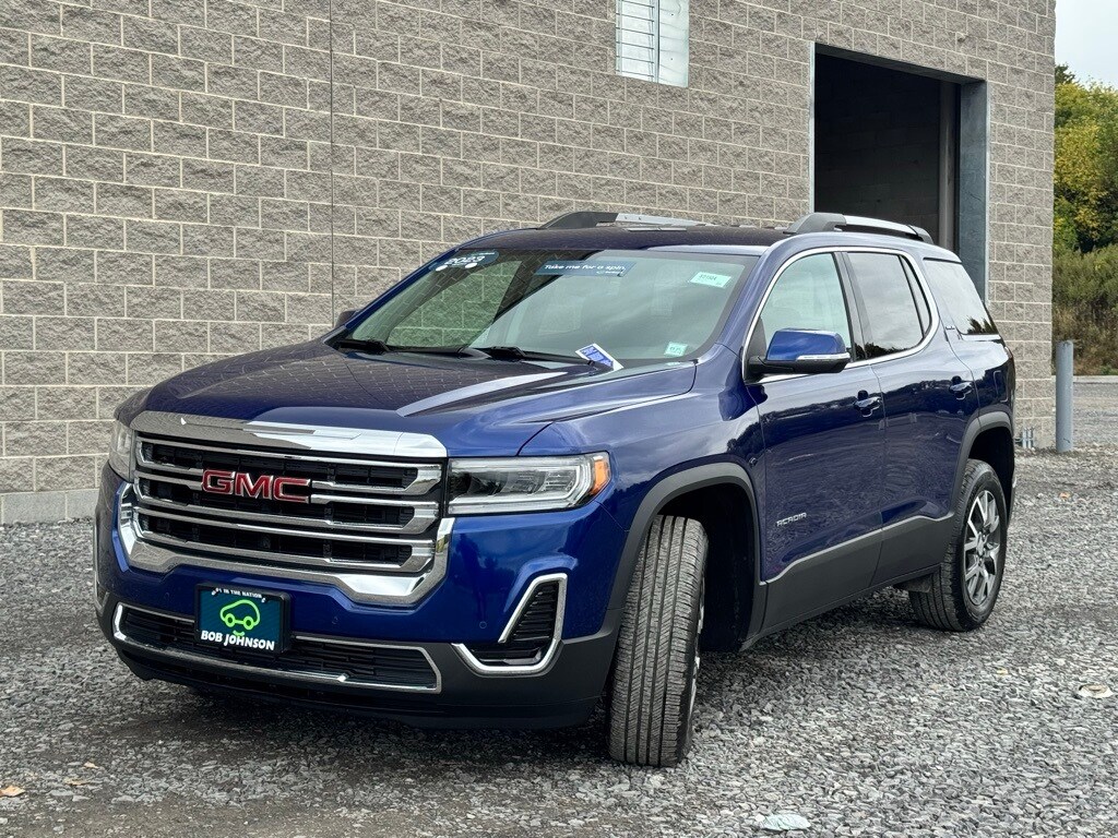2023 Gmc Acadia SLE photo 2
