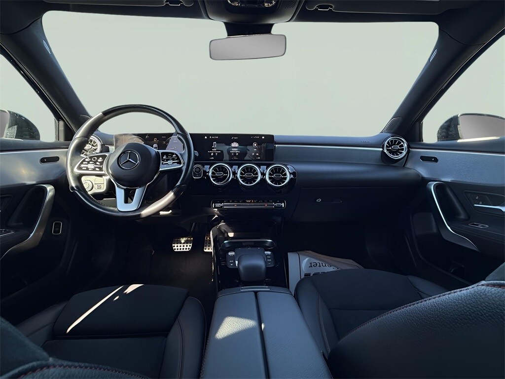 2022 Mercedes Benz A 220 4MATIC photo 2