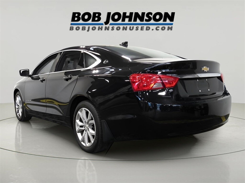 2019 Chevrolet Impala 1LT photo 2