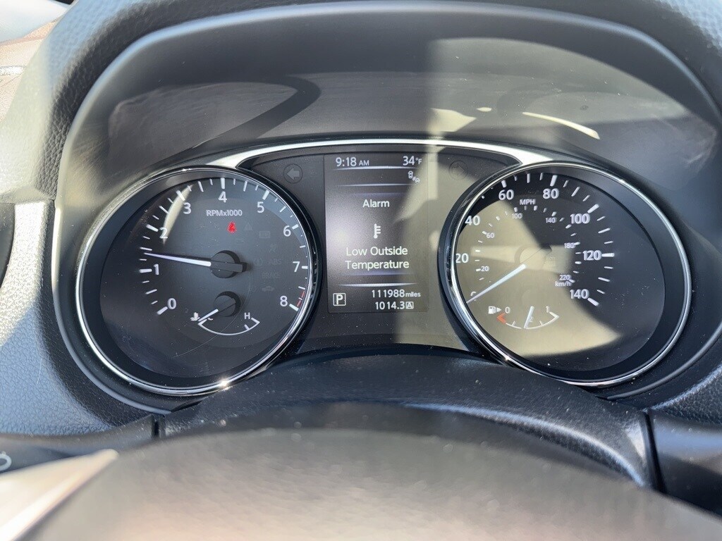 2016 Nissan Rogue SV AWD photo 4