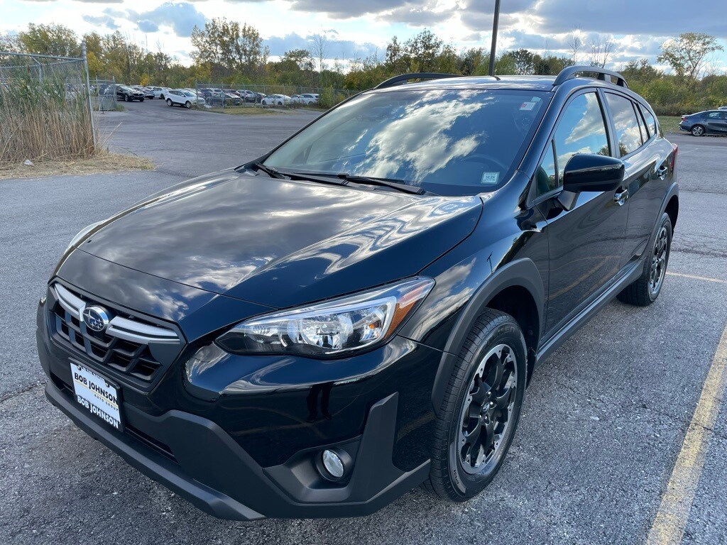 2021 Subaru Crosstrek Premium photo 2