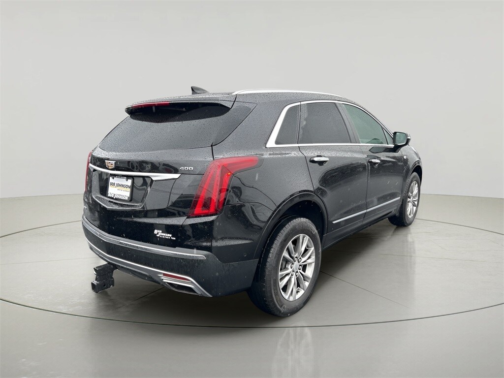 2021 Cadillac XT5 Premium Luxury photo 2