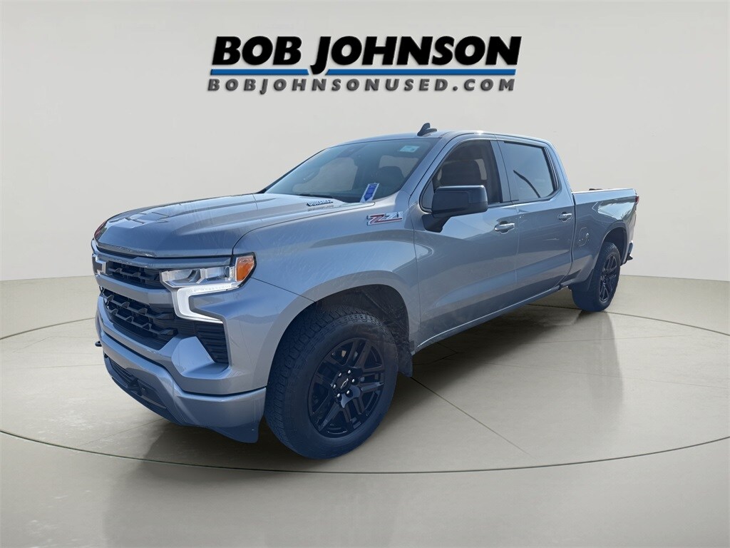 2024 Chevrolet Silverado 1500 RST photo 3