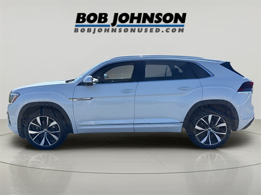 2024 Volkswagen Atlas Cross Sport SEL Premium R-Line photo 2