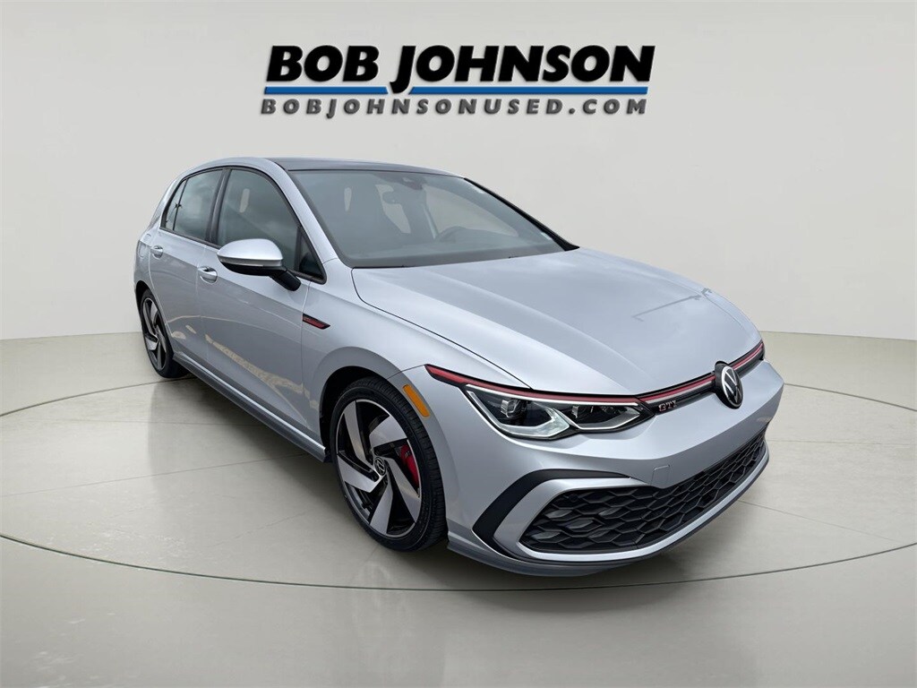 Certified 2022 Volkswagen Golf GTI 2.0T SE Hatchback