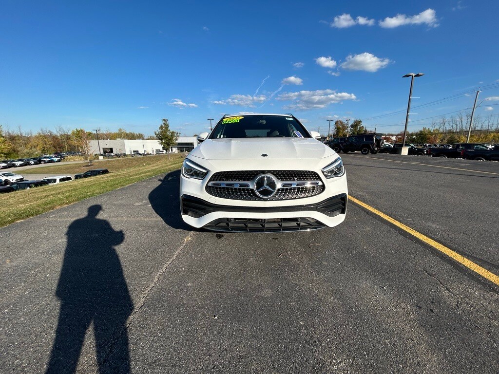 2022 Mercedes Benz GLA 250 4MATIC photo 2