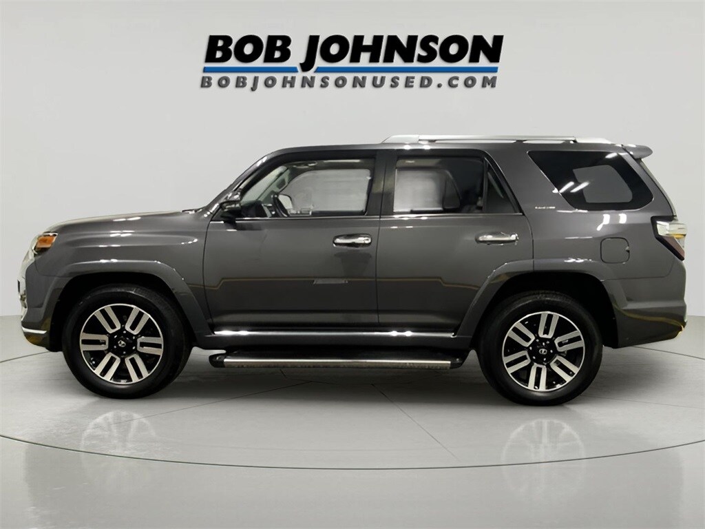 2017 Toyota 4Runner Limited photo 4