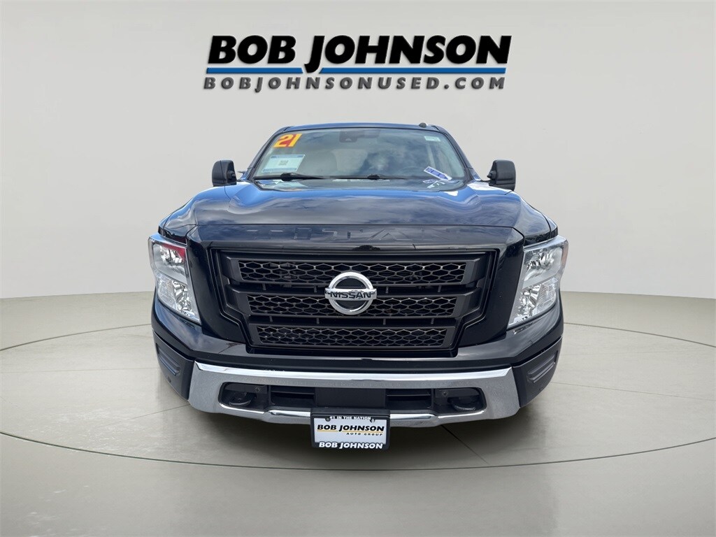 2021 Nissan Titan SV photo 2