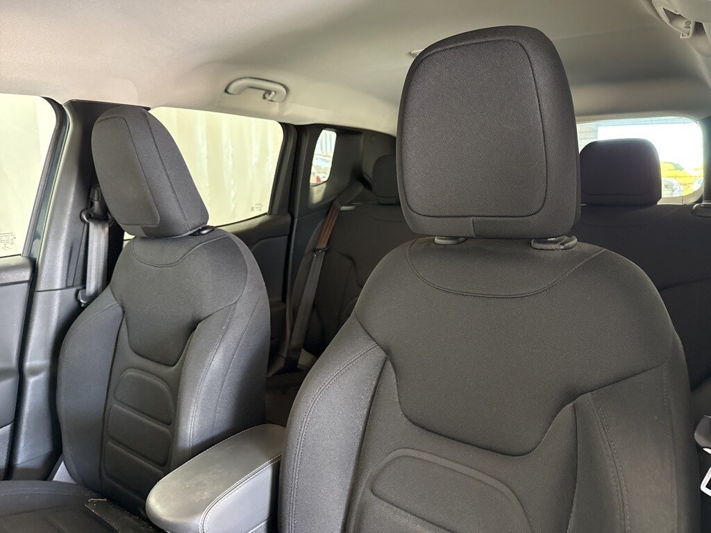 2022 Jeep Renegade Latitude photo 4