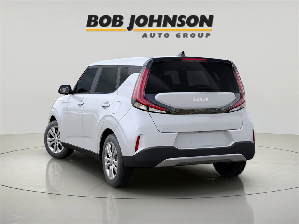 2025 Kia Soul LX photo 3