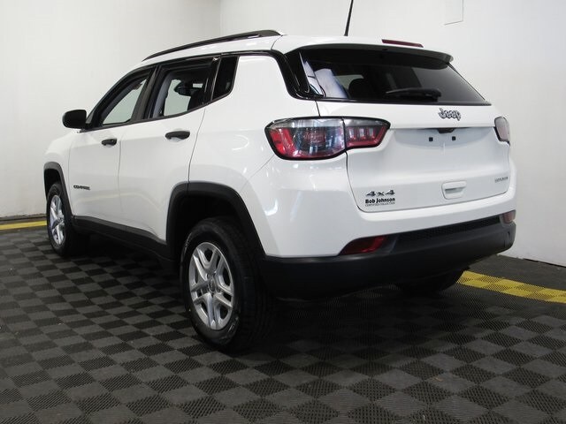 2018 Jeep Compass Sport photo 4