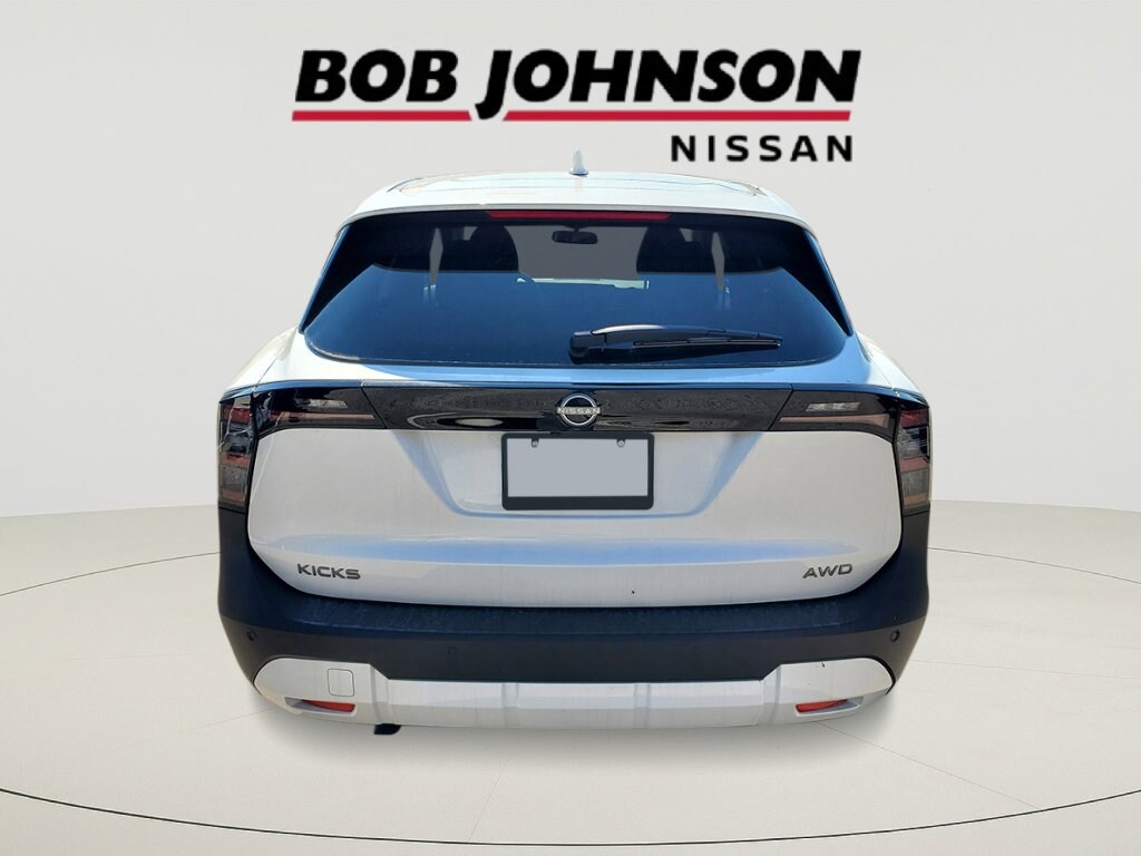 New 2026 Nissan Kicks SV SUV