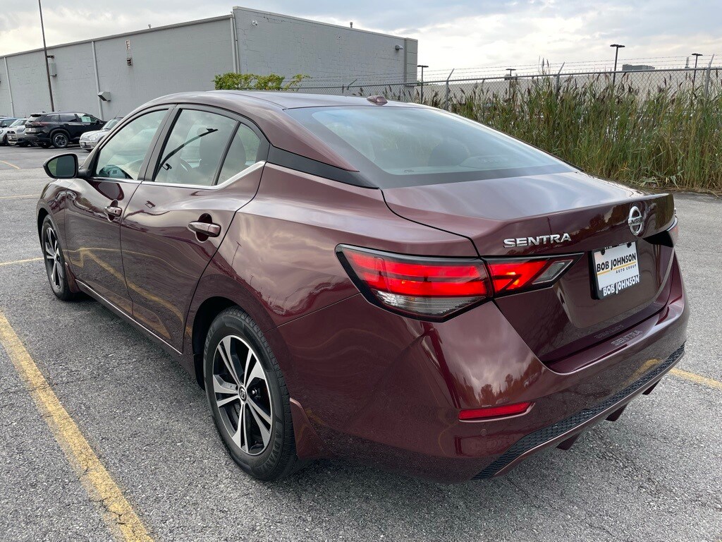 2021 Nissan Sentra SV photo 4