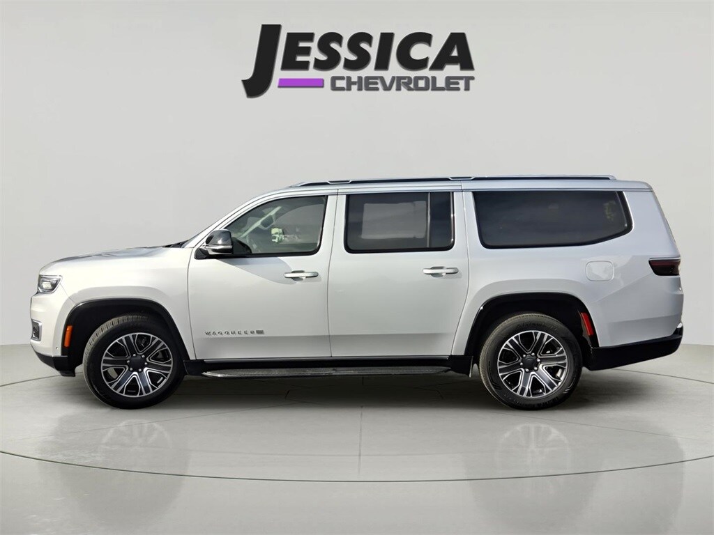 2023 Jeep Wagoneer L Series II photo 4