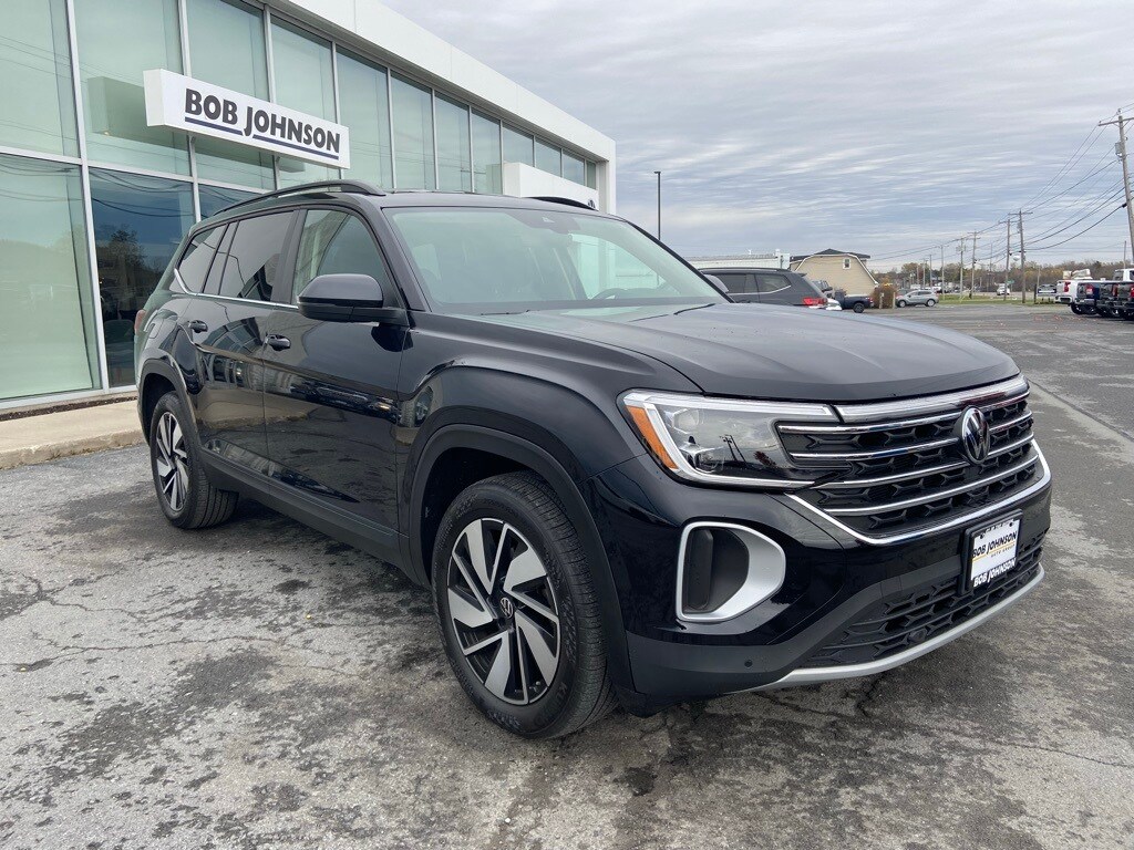 Certified 2025 Volkswagen Atlas 2.0T SE w/Technology SUV