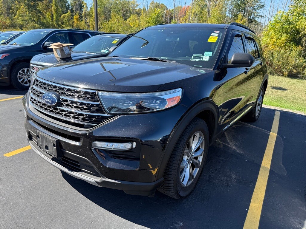 2020 Ford Explorer XLT photo 2