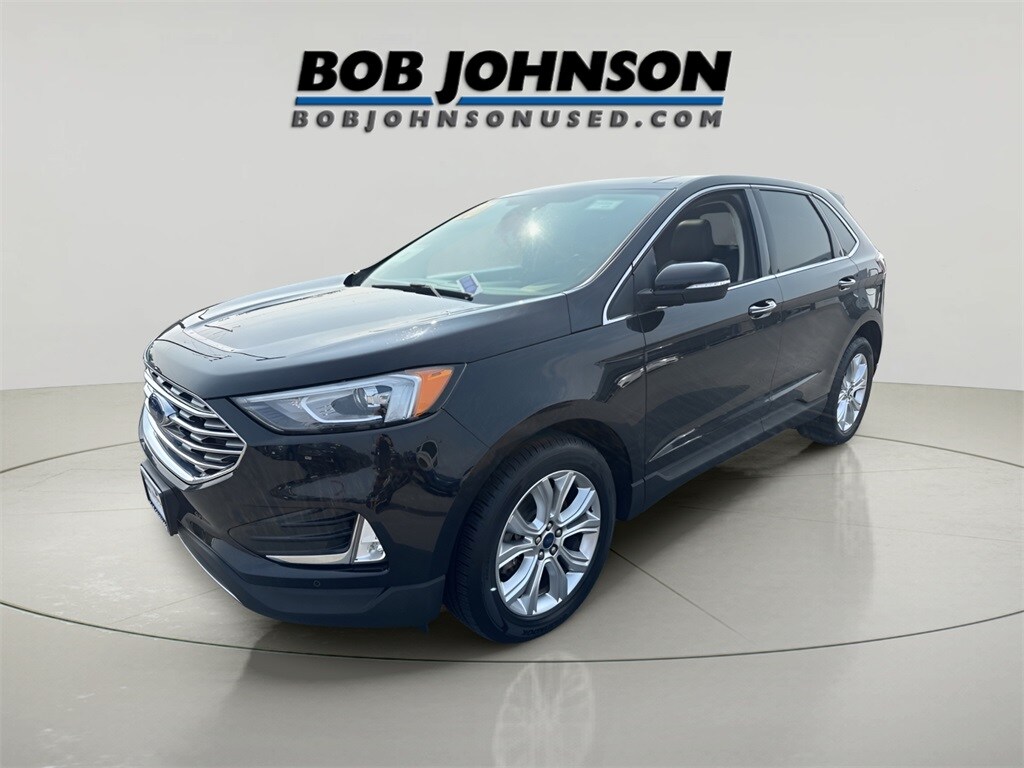 2020 Ford Edge Titanium photo 3