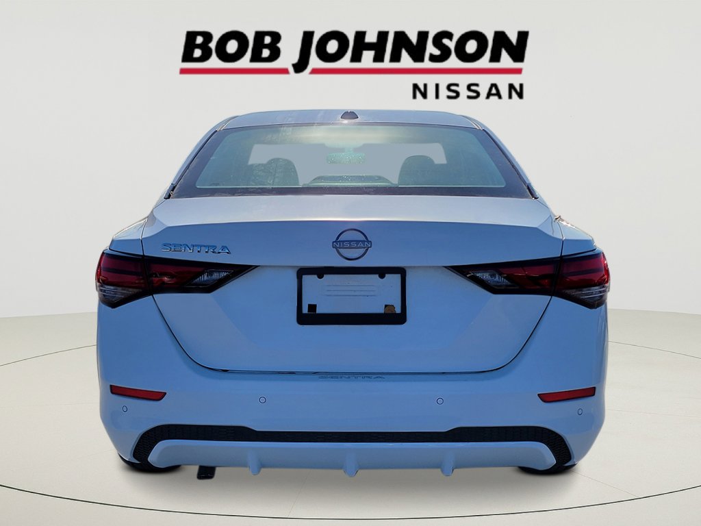 2025 Nissan Sentra SV photo 4
