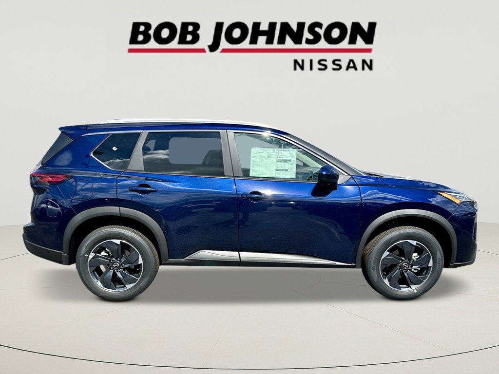2026 Nissan Rogue SV photo 2