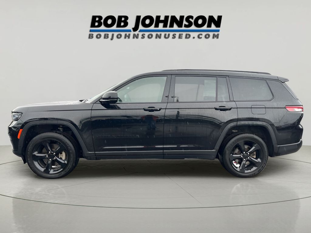 2023 Jeep Grand Cherokee Altitude photo 2