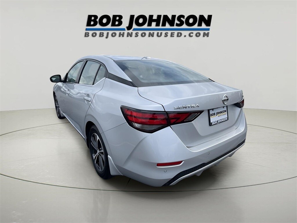 2022 Nissan Sentra SV photo 4