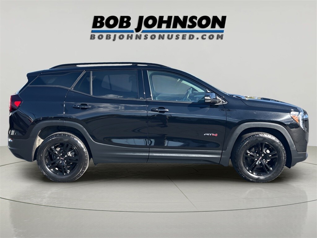 2022 Gmc Terrain AT4 photo 2