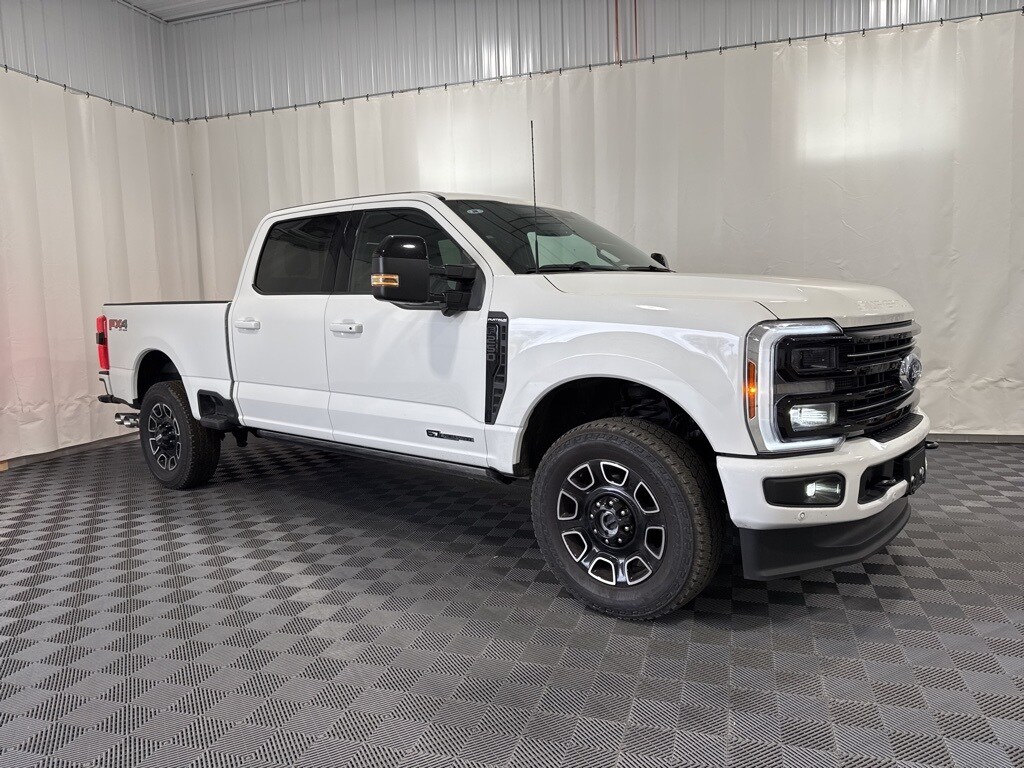 Used 2025 Ford F-250SD Platinum Truck