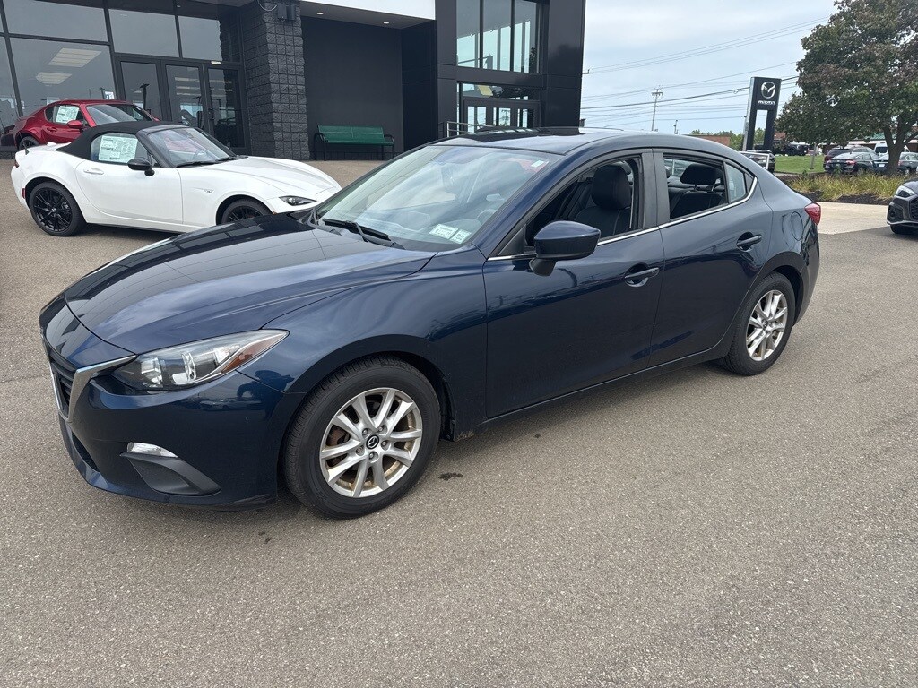 2014 Mazda Mazda3 Grand Touring photo 2