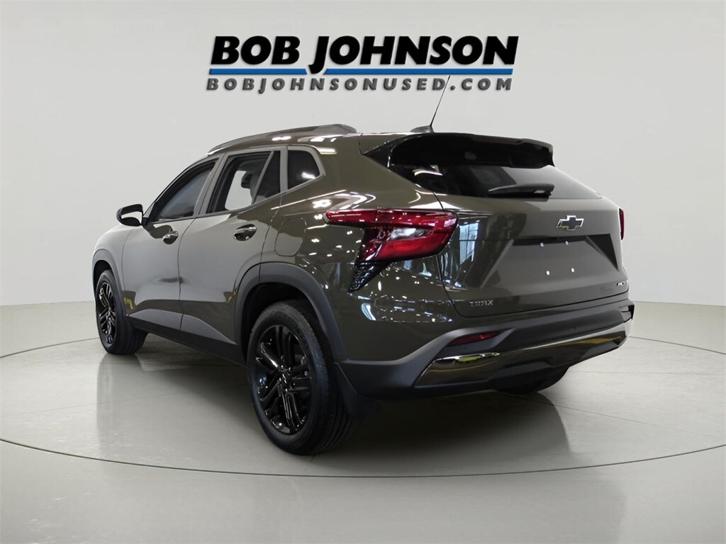 2024 Chevrolet Trax ACTIV photo 2