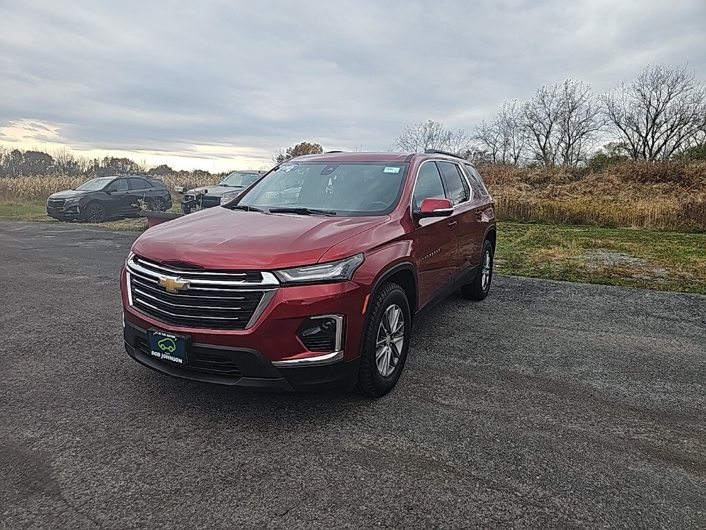 Used 2023 Chevrolet Traverse LT SUV