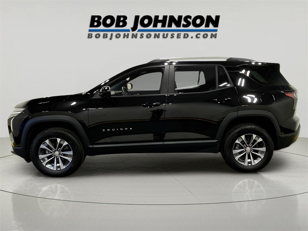 2025 Chevrolet Equinox LT photo 4