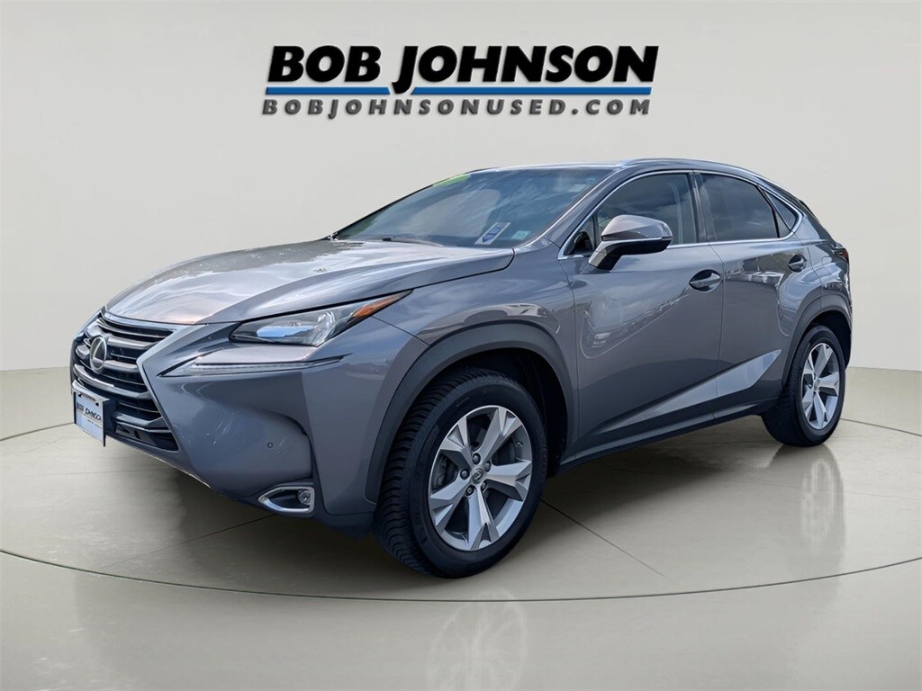 2017 Lexus NX 200t Luxury photo 3