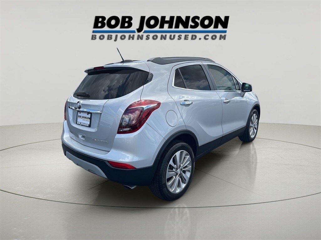 2020 Buick Encore Preferred photo 3