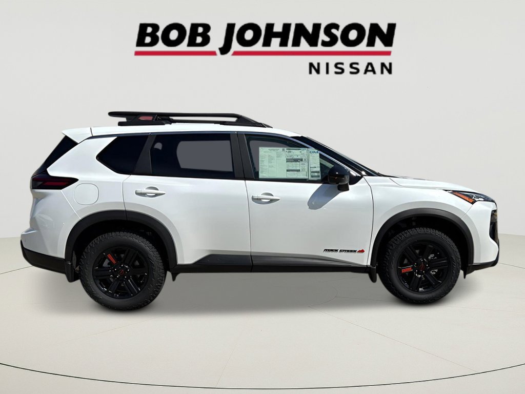 2026 Nissan Rogue SV photo 2