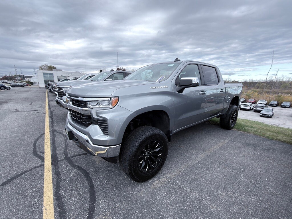 Used 2025 Chevrolet Silverado 1500 LT Truck