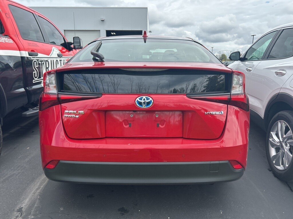 2021 Toyota Prius LE AWD-e photo 3