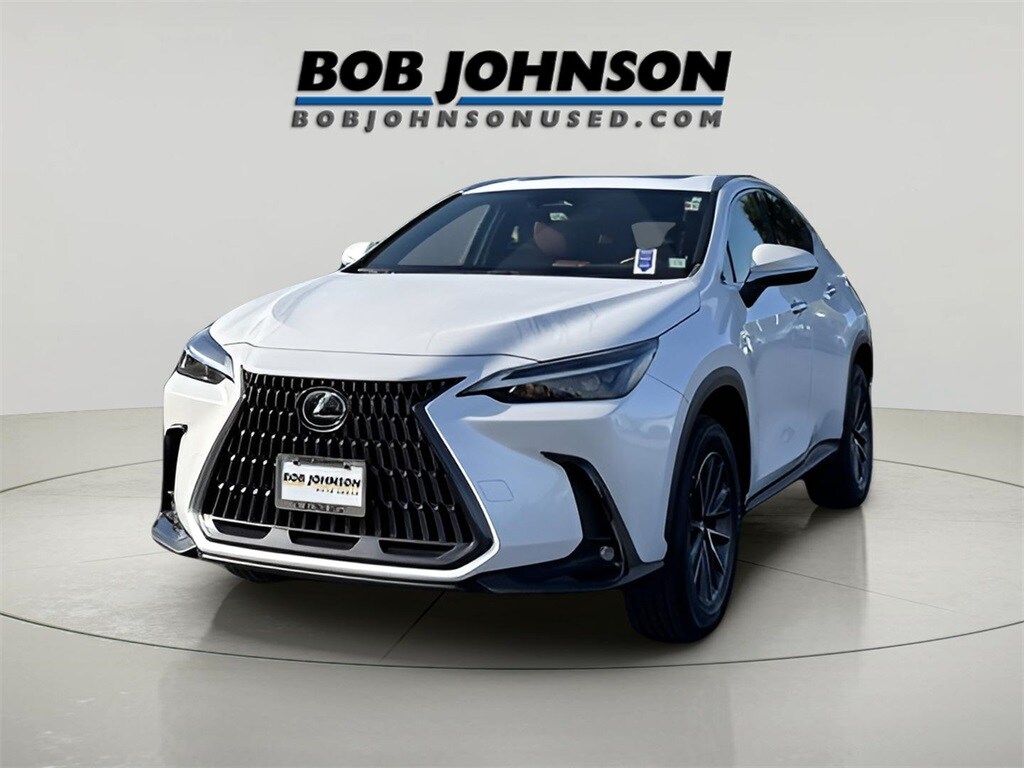 2022 Lexus NX 250 photo 3